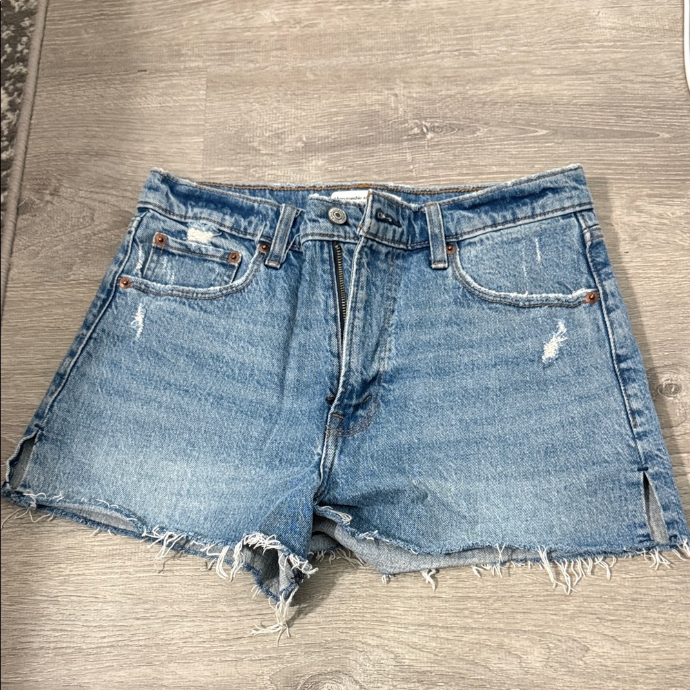 Abercrombie & Fitch Light Wash Distressed Mom Shorts